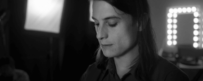 Elliot Maginot pr&eacute;sente le vid&eacute;oclip de sa chanson Common Place