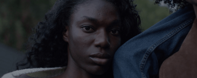 Hein Cooper pr&eacute;sente le vid&eacute;oclip de sa chanson&nbsp;Invincible