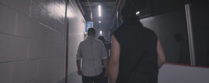 Matt Lang pr&eacute;sente le vid&eacute;oclip de sa chanson&nbsp;Water Down the Whiskey