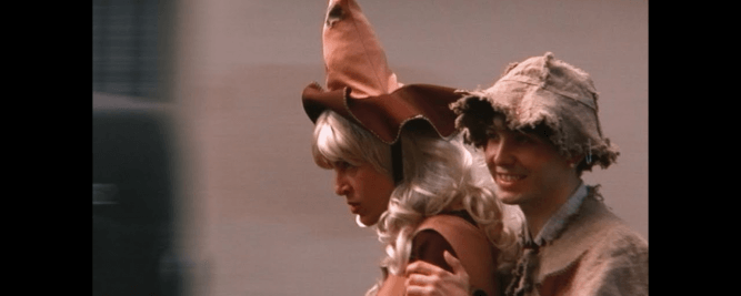 Hubert Lenoir pr&eacute;sente le vid&eacute;oclip de sa chanson&nbsp;Octembre